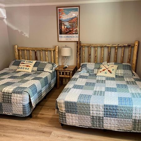 Blue Lagoon Resort Lake George Exterior foto